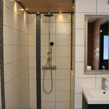 Cozy And Spacious In Kakskerta Σπίτι διακοπών *
