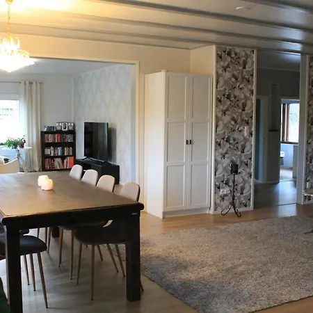 Cozy And Spacious In Kakskerta Σπίτι διακοπών *