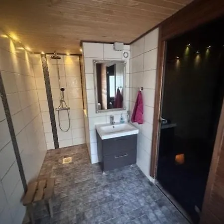Cozy And Spacious In Kakskerta Σπίτι διακοπών *