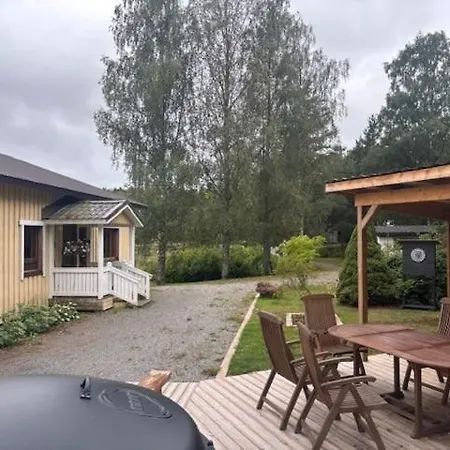 Cozy And Spacious In Kakskerta Prázdninový dům